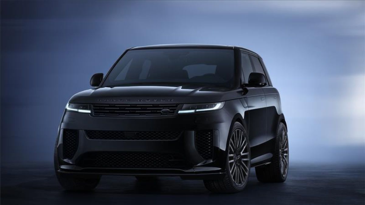 Range Rover SV 2025: lujo y poder en negro total