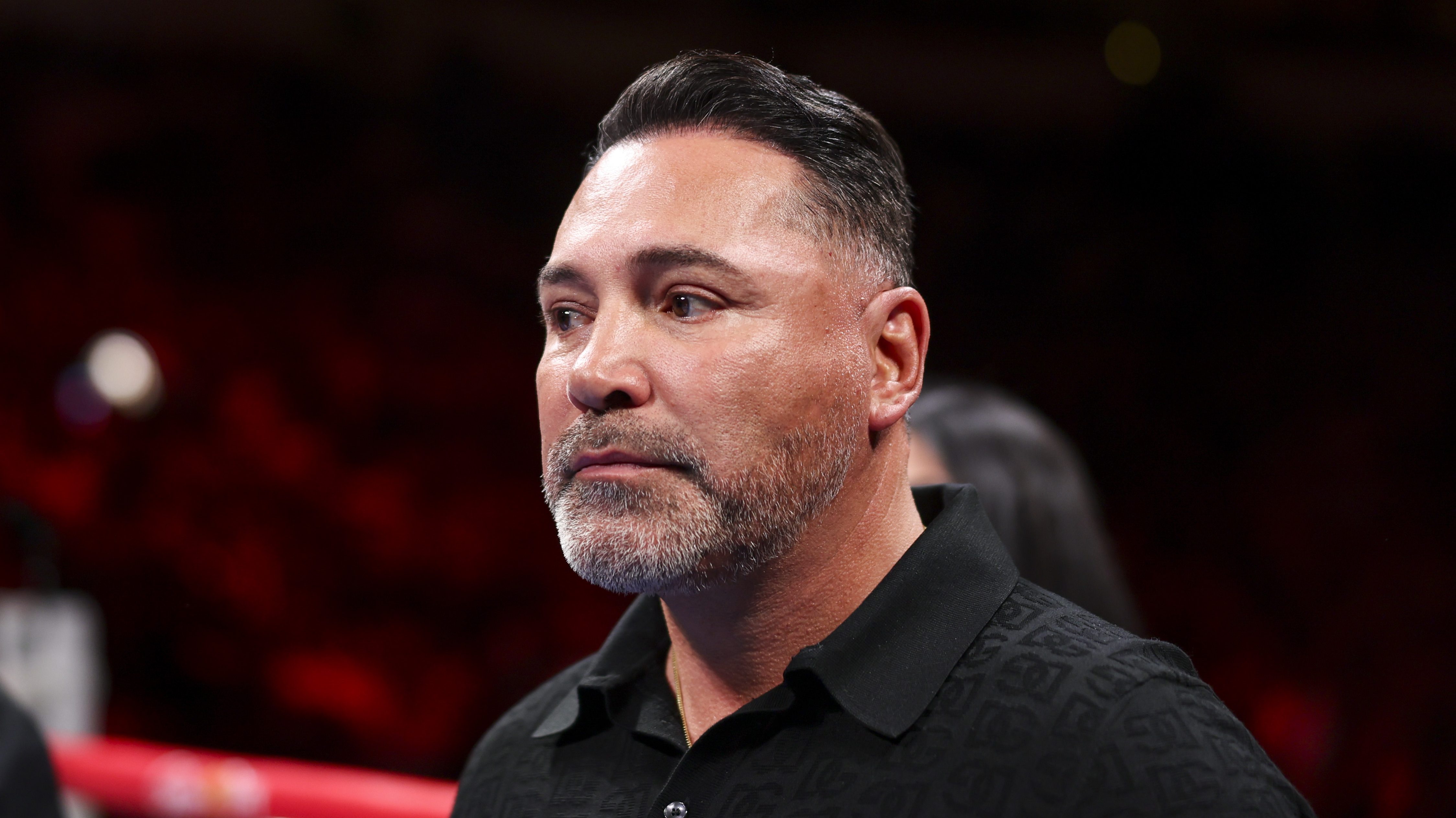 Óscar de la Hoya critica las tarjetas tras derrota de Zepeda ante