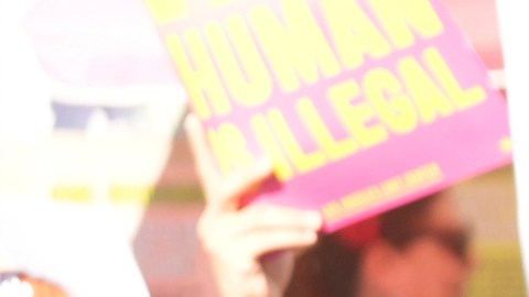 La mayoría de los hispanos, 91%, aprueba que haya vías para que los indocumentados obtengan la ciudadanía.