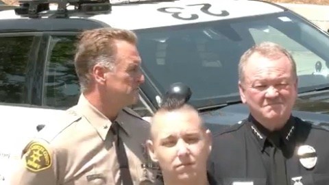 El sheriff de Los Ángeles Robert G Luna anuncia una investigación a fondo de la explosión en el este de Los Ángeles.