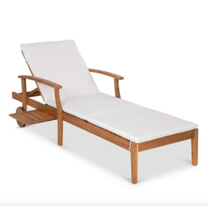 Esta silla para el sol es ideal para disfrutar del verano.