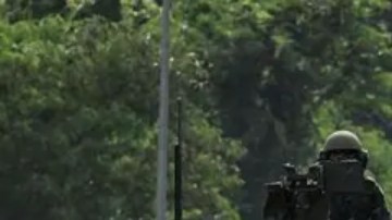 Tanques de Tailandia cerca de la zona de los enfrentamientos.