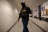 Una madre hispana fue arrestada por agentes del ICE durante una cita migratoria, el pasado 4 de junio.