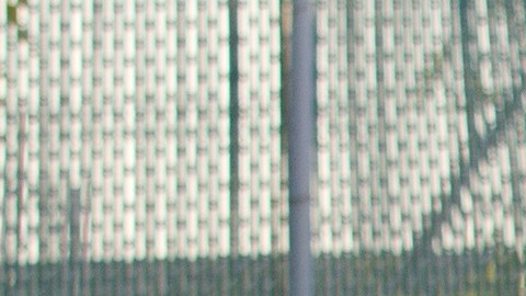 La hija del inmigrante detenido contó que su papá se encerró en su auto para evitar el arresto, pero los agentes de ICE rompieron los vidrios del vehículo y lo sacaron a la fuerza.