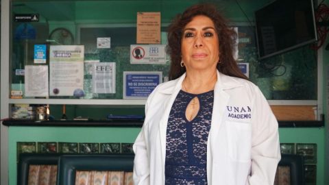 "Te damos el apapacho que tanto falta": la familia de médicos que atiende a migrantes en una clínica particular de Ciudad de México
