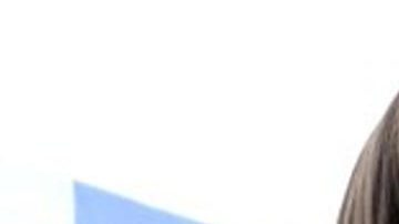 AME5995. BUENOS AIRES (ARGENTINA), 28/07/2025.- Fotografía cedida por Ministerio de Seguridad Nacional que muestra a la excampeona mundial de boxeo argentina Alejandra 'Locomotora' Oliveras (d) junto a la ministra de esta cartera Patricia Bullrich. Oliveras falleció como consecuencia de un accidente cerebro vascular (ACV) isquémico sufrido el pasado 14 de julio.EFE/ Ministerio de Seguridad Nacional /SOLO USO EDITORIAL/ NO VENTAS/ SOLO DISPONIBLE PARA ILUSTRAR LA NOTICIA QUE ACOMPAÑA (CRÉDITO OBLIGATORIO)