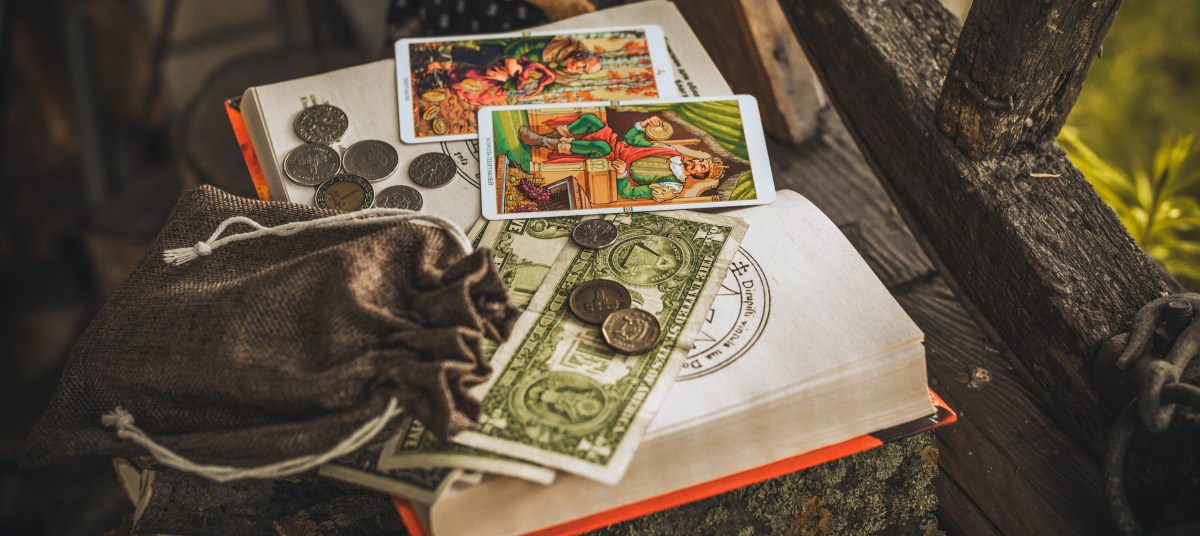 El ritual del dinero de agosto 2025 para cada signo zodiacal