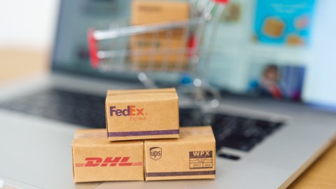 ESET recomienda que al recibir SMS sospechosos los usuarios deben tomarse el tiempo de analizar si se trata de una comunicación real de la empresa o de un mensaje fraudulento