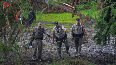 Las víctimas mortales de las inundaciones en el centro-sur de Texas se han elevado a 70.