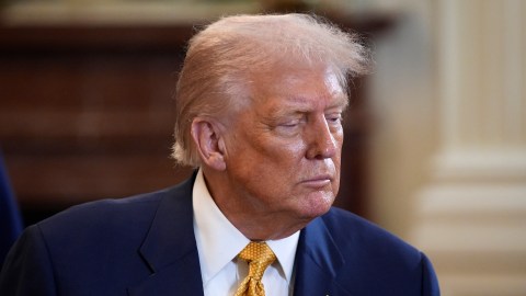 Trump anunció que Japón y EE.UU. también estaban concluyendo un acuerdo adicional relacionado con el gas natural licuado.