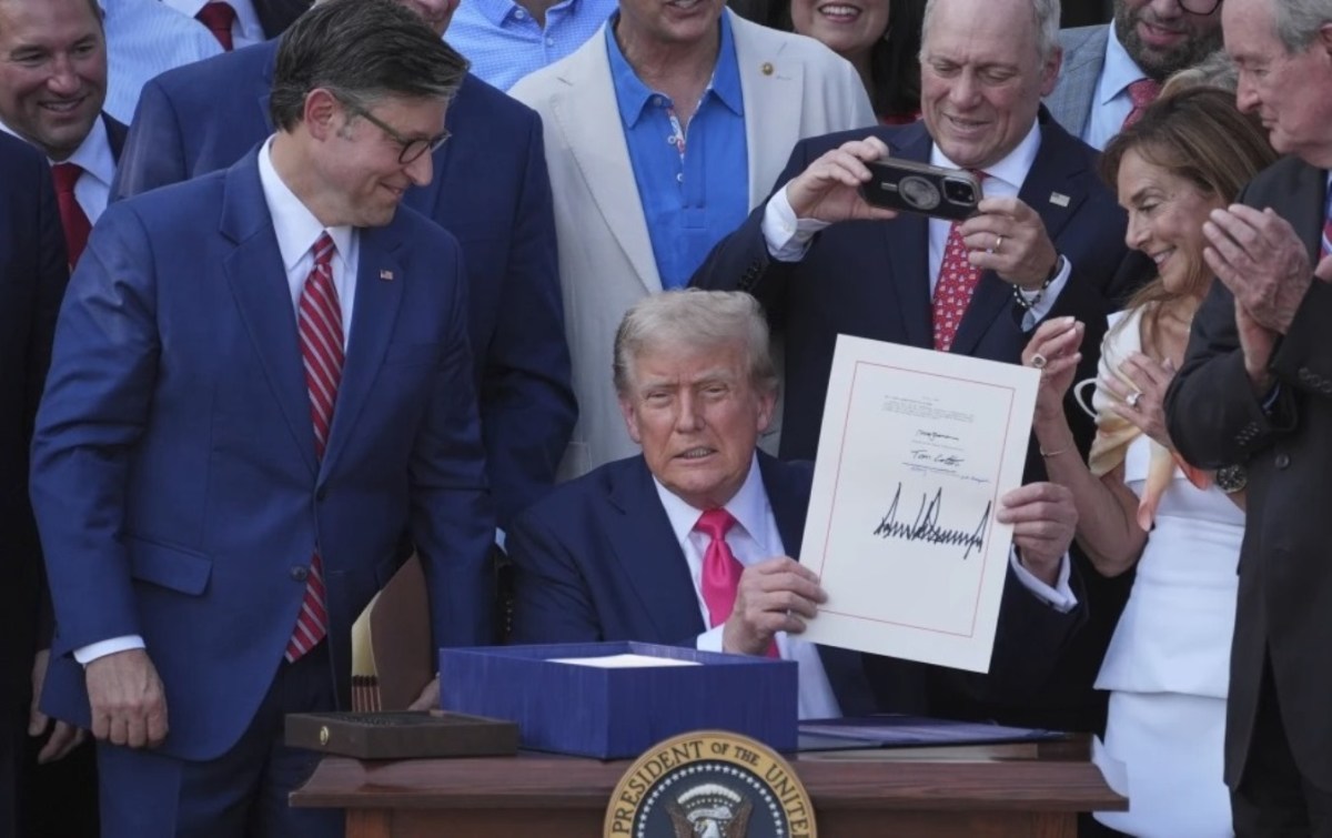 Ley fiscal de Trump dejará a más de 10 millones de personas sin seguro ...