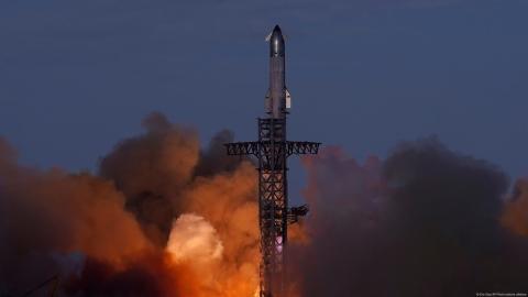 El megacohete Starship ameriza con éxito en el océano Índico