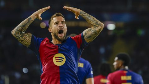 Íñigo Martínez celebra un gol con el FC Barcelona.
