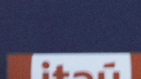 Brazil's new national soccer team head coach Carlo Ancelotti, left, receives a national soccer jersey from Brazilian Soccer Confederation President Samir Xaud during a news conference to announce the players who will compete in the World Cup qualifiers against Ecuador and Paraguay, in Rio de Janeiro, Monday, May 26, 2025. (AP Photo/Silvia Izquierdo)