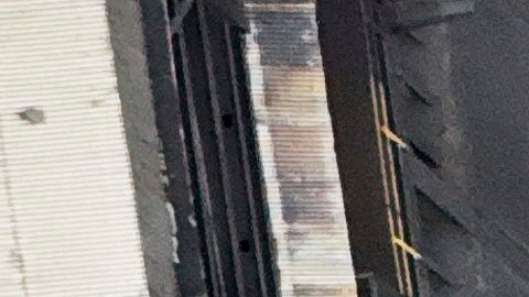 Una de las víctimas mortales fue identificada como Timothy Quinn, mientras que la segunda persona fallecida aún no ha sido identificada.