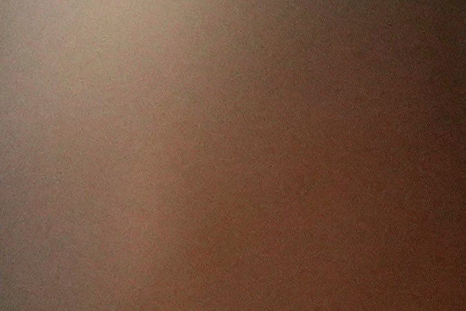 Clayton Kershaw, muy contento con su actuación ante los Padres, es felicitado en la caseta de los Dodgers tras lanzar 6 excelentes innings contra un rival temible.