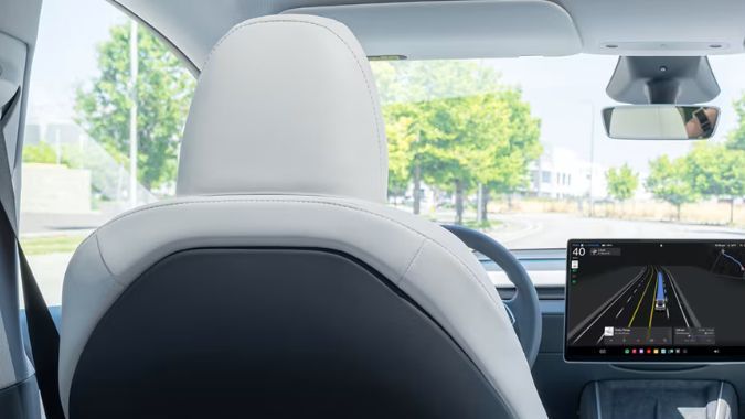 El interior de los robotaxis de Tesla