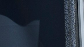 Estudiantes en el sur centro de Los Angeles recibieron materiales para la escuela.