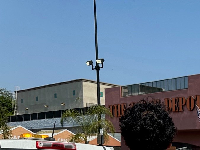Muchos latinos decidieron no seguir el boicot contra tiendas como Home Depot por colaborar con ICE.