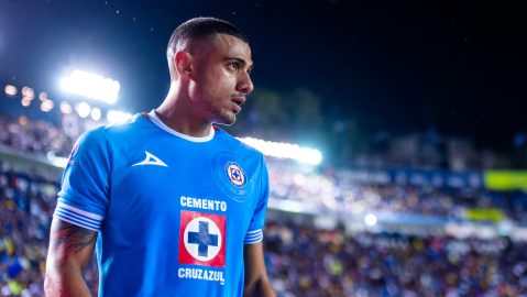 Ciudad de México, 31 de agosto de 2024. Giorgos Giakoumakis, durante el partido correspondiente a la jornada 6 del torneo Apertura 2024 de la Liga BBVA MX, entre la Máquina Celeste del Cruz Azul y las Águilas del América, realizado en el estadio Ciudad de los Deportes. Foto: Imago7 / Diego Padilla