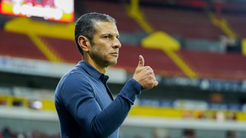 Jaime Lozano salió de El Tri por la puerta de atrás.