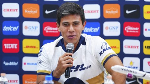 Ciudad de México, 20 de agosto de 2025. Alan Media y José Juan Macías, durante su presentación como nuevos refuerzos de los Pumas de la UNAM para el torneo Apertura 2025 de la Liga BBVA MX, realizada en Cantera. Foto: imago7/ Manlio Contreras