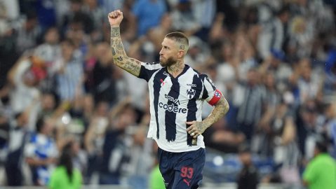 Sergio Ramos marcó uno de los goles en el triunfo sobre Necaxa.