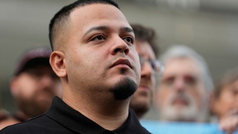 Es absurdo que los políticos demócratas opten por glorificar y apoyar a un pandillero de la MS-13”, aseguró el gobierno.