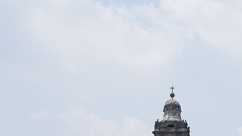 Atemorizados por las campañas de deportación masiva de Trump, muchos mexicanos deciden regresar por voluntad propia.