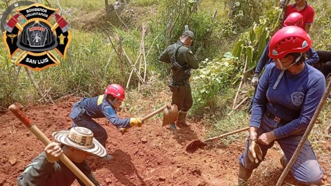 Rescate de cuerpo en Colombia