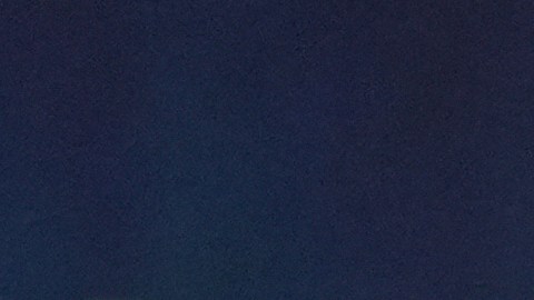 El presidente Donald Trump escucha a Casey Wasserman, presidente de LA28, hablar antes de la firma de la orden ejecutiva sobre los Juegos Olímpicos de Los Ángeles 2028.