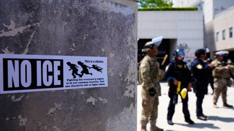 Trump ordenó desplegar la Guardia Nacional en Los Ángeles durante las protestas por las redadas de ICE en junio.