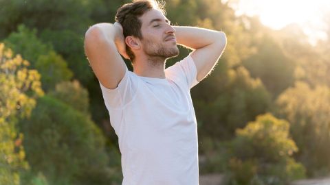 El universo envía señales claras cuando tu karma está en proceso de sanación.