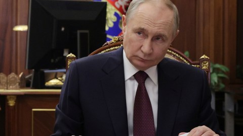 El presidente Trump sostuvo recientemente un encuentro con Zelenski, luego de hablar con Putin en Alaska.