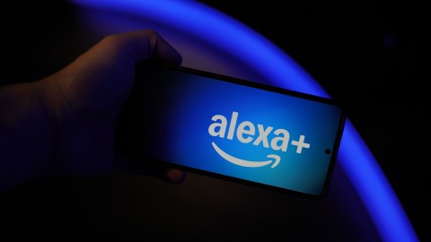 Con Alexa podrás controlar de forma fácil y rápida tu hogar inteligente con tan solo utilizar comandos de voz