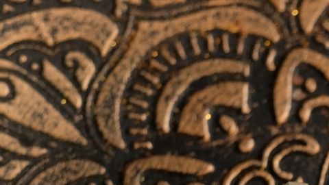 Las velas pueden conectarte con energías específicas, como el dinero.
