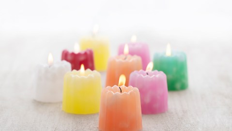 Algunos colores de velas se sincronizan con la energía de la salud y bienestar.