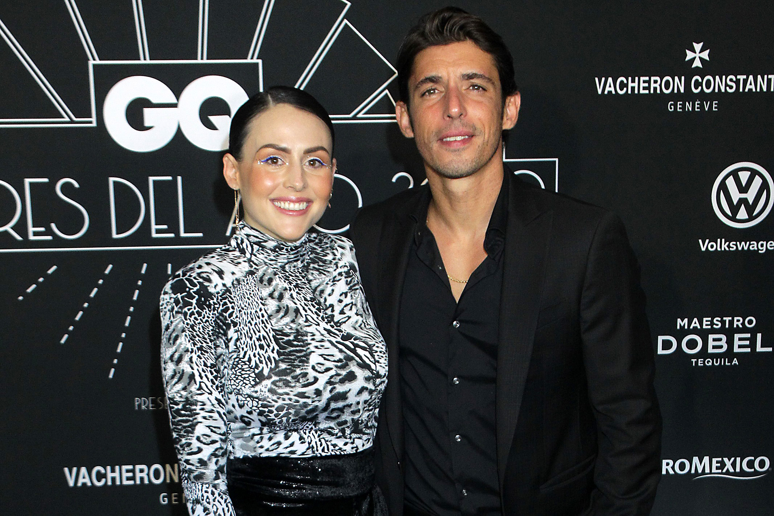 Zuria Vega y Alberto Guerra desmienten crisis matrimonial con una escapada  por el Caribe - La Opinión, image size:2500x1667