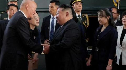 Qué se sabe de Kim Ju-ae, la hija y "más probable" sucesora del líder de Corea del Norte que visita China junto a su padre