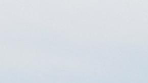 El destructor USS Sampson atraca cerca del canal de Panamá, en medio de una gran concentración de fuerzas navales estadounidenses en el Caribe.