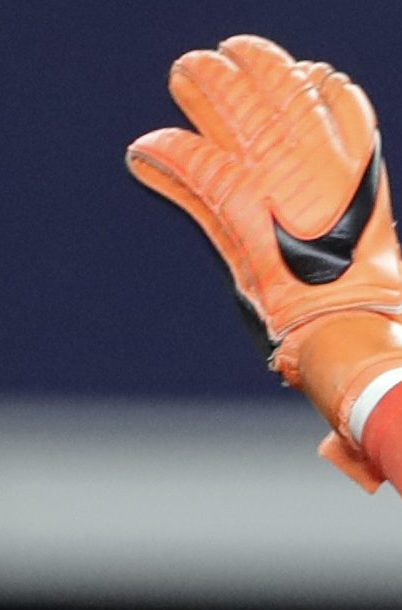Mexico goalkeeper Guillermo Ochoa (13) moves to stop a shot from Croatia during a international friendly soccer match in Arlington, Texas, Tuesday, March 27, 2018. (AP Photo/Tony Gutierrez)