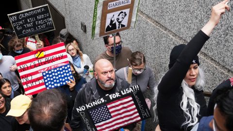 Protestas masivas por el Día del Trabajo acusan a Trump de favorecer a los ricos en EE.UU.