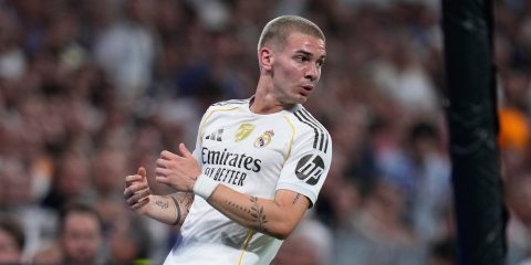 Real Madrid's Franco Mastantuono during a Spanish La Liga soccer match between Real Madrid and Osasuna at the Santiago Bernabeu stadium in Madrid, Spain, Tuesday, Aug. 19, 2025. (AP Photo/Manu Fernandez)