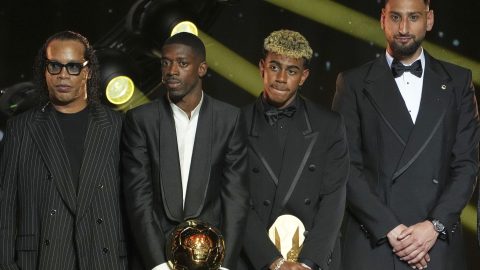 Lamine Yamal junto a Ousmane Dembélé.