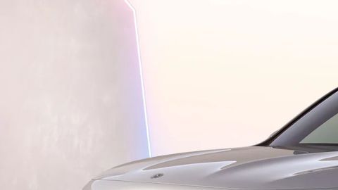 El Mercedes EQB