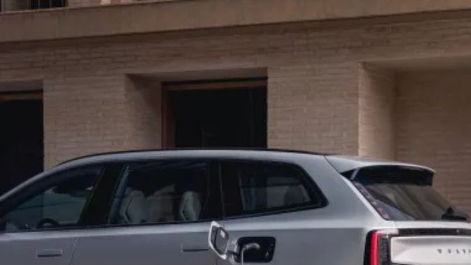 El Volvo EX90 2026 debuta con un cambio clave en su arquitectura eléctrica