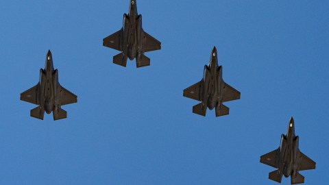 Los F-35 son cazas furtivos muy avanzados y serían efectivos en cualquier combate contra la fuerza aérea de Venezuela, que incluye aviones F-16