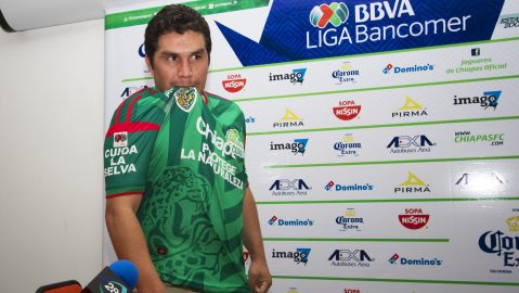 Tuxtla Gutiérrez, Chiapas. 08 de agosto 2014. Salvador Cabañas visita a los Jaguares de Chiapas, convivencia con el equipo en el Estadio Zoque "Victor Manuel Reyna" Foto/Imago 7/Carlos Morgan.