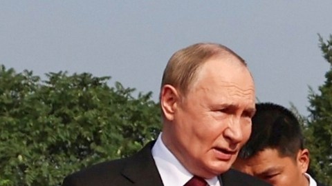 Trump exige reconocer el sacrificio de los soldados estadounidenses en su lucha contra Japón en la Segunda Guerra Mundial.