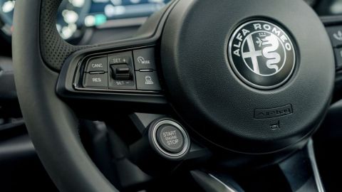 Volante del Alfa Romeo Tonale